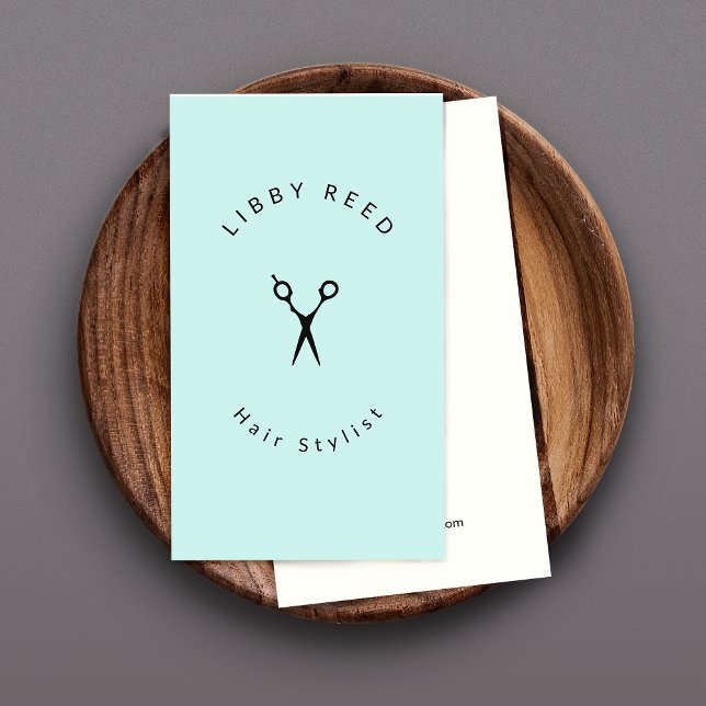 Tarjeta De Visita Salon de tijeras de peinado azul turquesa simple (Subido por el creador)