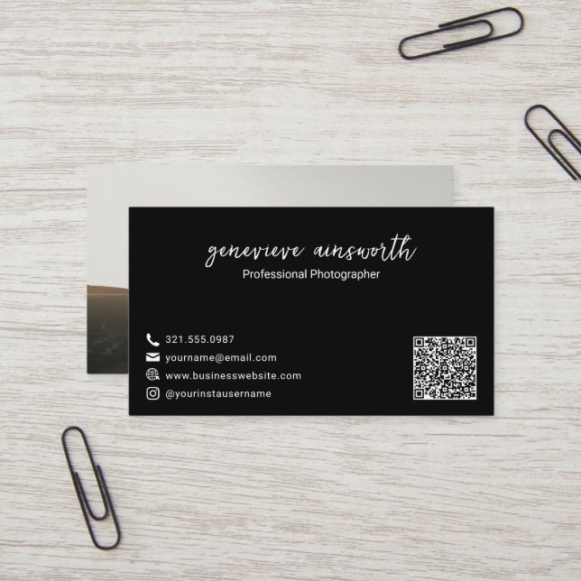 Tarjeta De Visita Sencilla fotografía negra moderna código QR elegan (Anverso/Reverso In Situ)