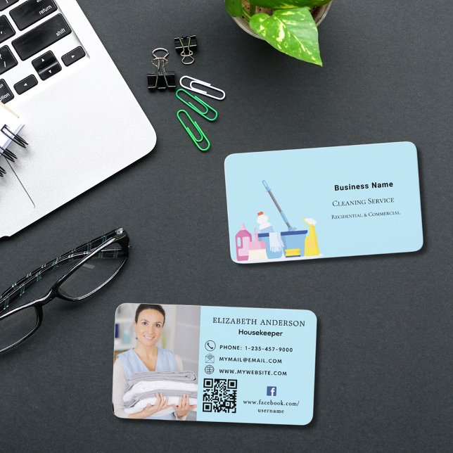 Tarjeta De Visita Servicio de limpieza foto azul claro código QR (Subido por el creador)
