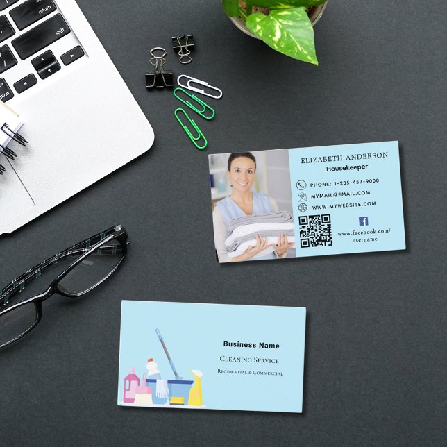 Tarjeta De Visita Servicio de limpieza foto azul claro código QR pre (Subido por el creador)