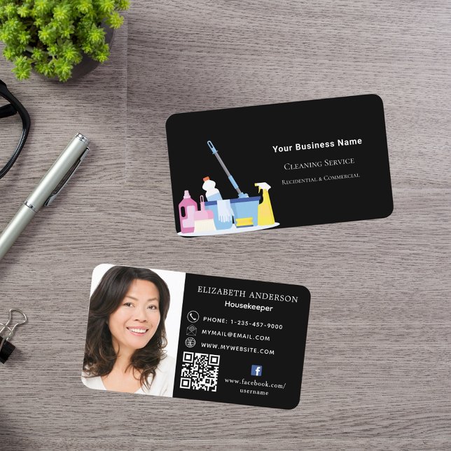 Tarjeta De Visita Servicio de limpieza foto de código QR negro (Subido por el creador)