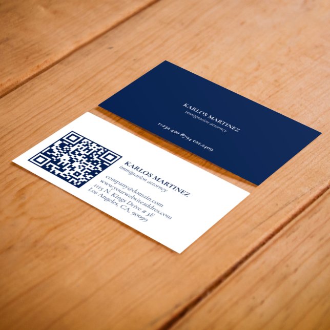 Tarjeta De Visita Simple Blue & White Immigration Attorney QR code B (Subido por el creador)