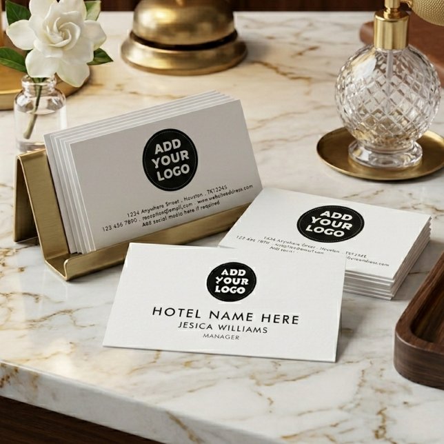 Tarjeta De Visita Simple Hotel Logo Name with Job Title Qr Code (Subido por el creador)