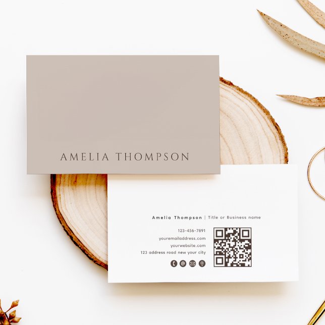 Tarjeta De Visita Simple Neutral Beige Professional QR Code (Subido por el creador)