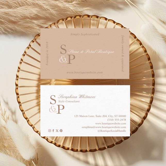 Tarjeta De Visita Sleek Chic Minimal Elegant Boutique Monogram Logo (Sleek Chic Minimal Elegant Boutique Monogram Logo Business Card)