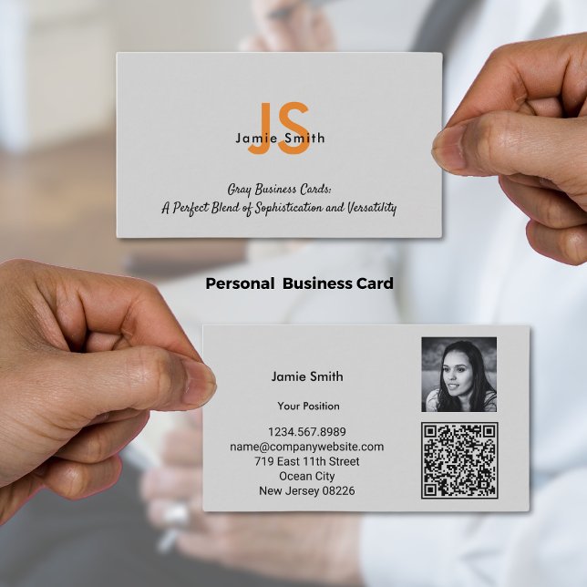 Tarjeta De Visita Sofisticadas Iniciales Fotográficas Gris y Negro P (Sophisticated Photo Initials Gray & Black Personal Business Card)