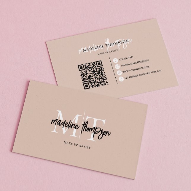 Tarjeta De Visita Tipografía Caligrafía Monograma Código QR Beige (Subido por el creador)