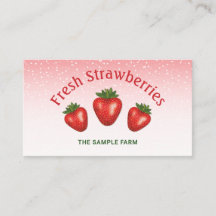 Tres Fresas Rojas En La Granja De Fresas Rosadas