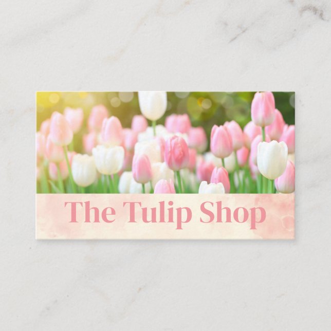 Tarjeta De Visita Tulipanes creciendo en un campo (Anverso)