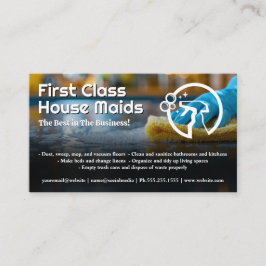 Tarjeta De Visita Una doncella limpiando la cocina