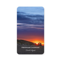 Vibrante agente de viajes de atardecer marítimo en