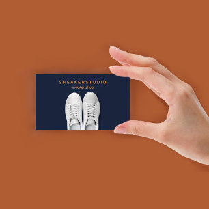 Tarjeta De Visita Zapatillas Deportivas Marrones y Blancas Navy