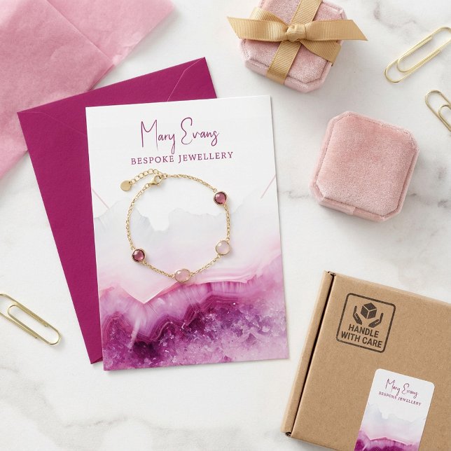 Tarjeta de visualización de collar de ágata rosa (Pink agate necklace display card.)