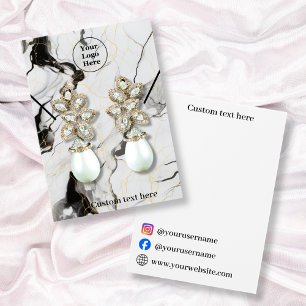 Tarjeta de visualización de collar de mármol blanc