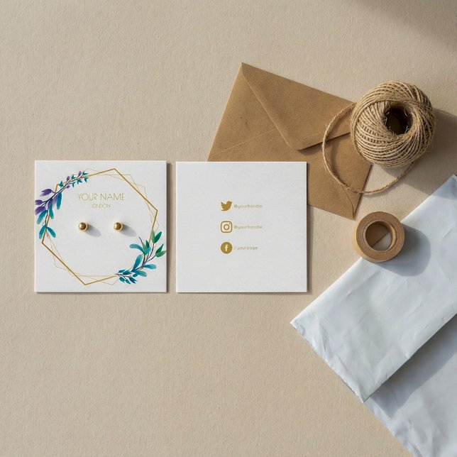 Tarjeta de visualización de flor de oro geométrico (Geometric gold flower wreath earring display card.)
