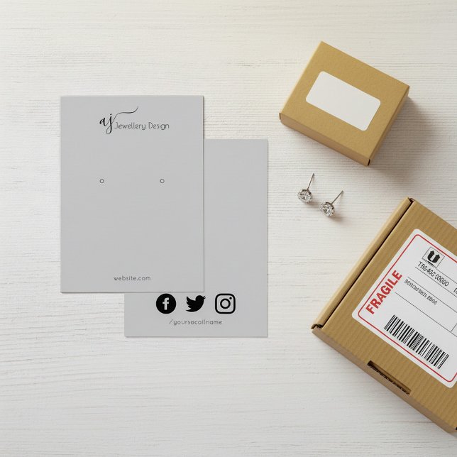 Tarjeta de visualización monogramada de ganancia e (Monogramed social media earring display card.)