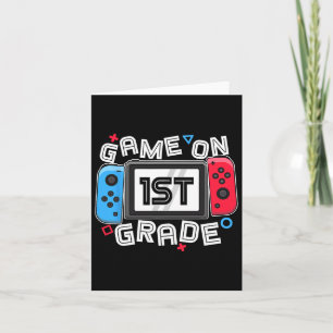Tarjeta De vuelta al juego escolar en 1er grado Jugador De