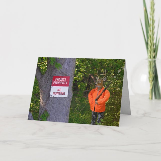 Tarjeta deer hunter in woods with sign (Anverso)