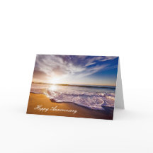 Tarjeta del aniversario con la línea de la playa