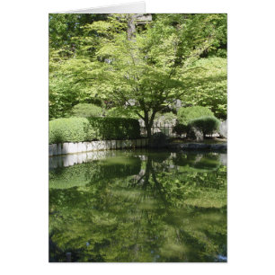 Tarjeta del árbol y de la charca