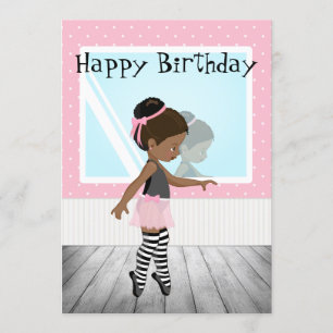 Tarjeta del cumpleaños afroamericana del chica