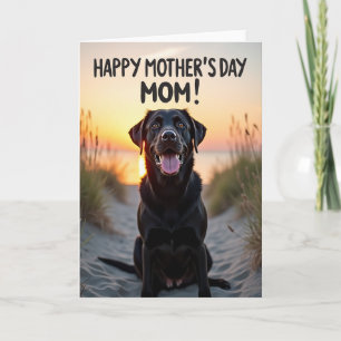 Tarjeta del Día de la Madre con Retriever en Puest