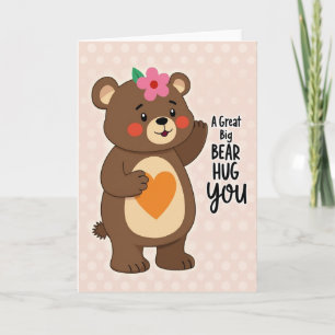 Tarjeta del Día de la Madre con un abrazo de oso c