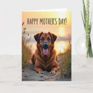 Tarjeta del Día de la Madre del Perro Sonriente