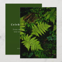 Tarjeta del Día de la Tierra con helecho forestal 