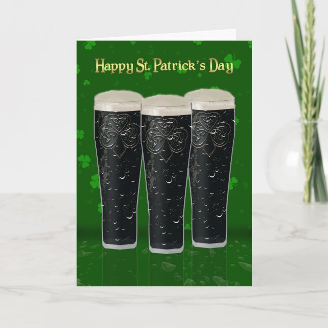 Tarjeta del día de St Patrick con las pintas de (Anverso)