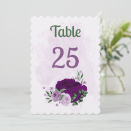 Tarjeta del número de la tabla de flores moradas r