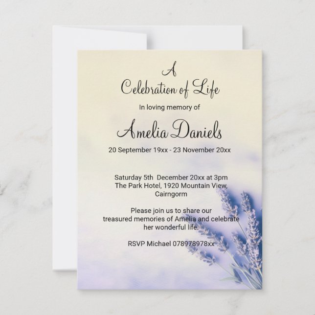 Tarjeta delicada de celebración de vida de lavanda (Anverso)