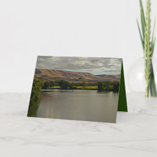 Tarjeta desierto fluvial y tierras de cultivo, hermoso pai