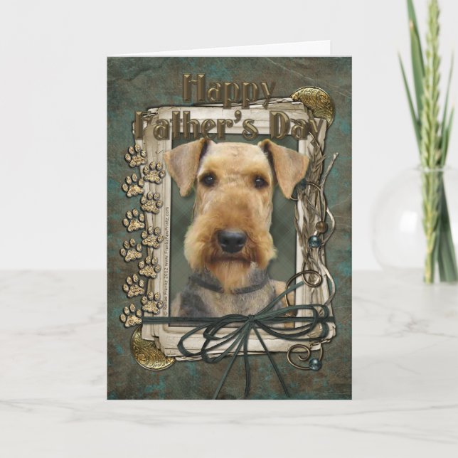 Tarjeta Día de padres - patas de piedra - Airedale (Anverso)