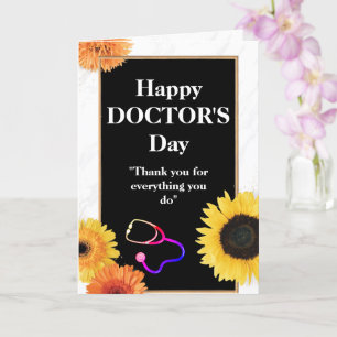 Tarjeta Día del Doctor con girasol amarillo y estetoscopio