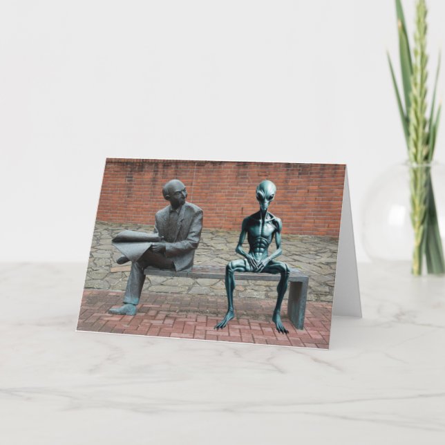 Tarjeta Día del visitante alienígena 1. (Anverso)
