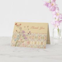 Diseño floral con detalles de patrón