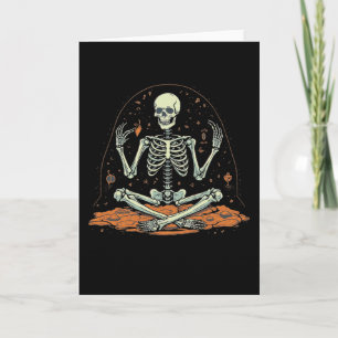Tarjeta Disfraz de Halloween de esqueleto meditando Yoga Z