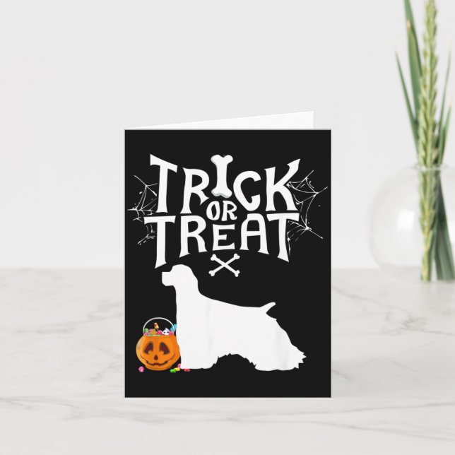 Tarjeta Disfraz de perro Spaniel para Halloween de Truco o (Anverso)