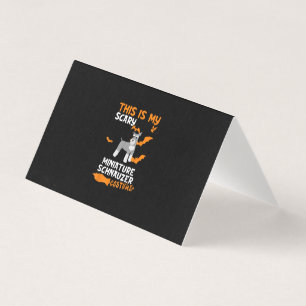 Tarjeta Disfraz de Schnauzer Miniatura Halloween Perezoso