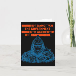 Tarjeta Divertida Conspiración de Bigfoot Sombrero de Hoja