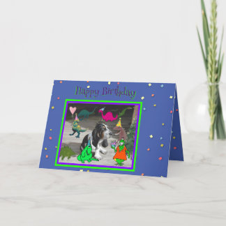 Tarjeta divertida de cumpleaños con dinosaurios y 