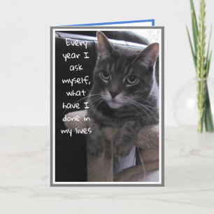 Tarjeta divertida de cumpleaños de gato