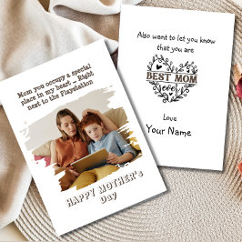 Tarjeta divertida del Día de la Madre del hijo