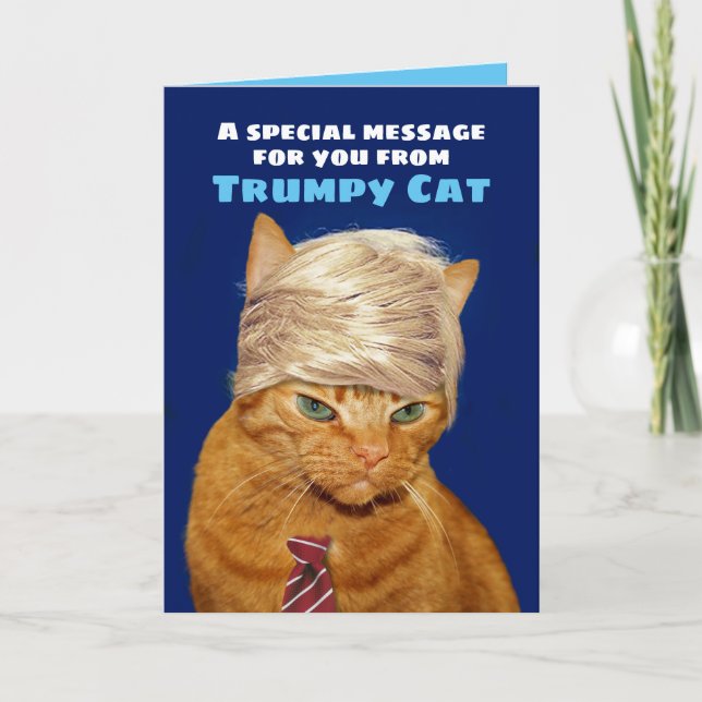 Tarjeta Divertido mensaje de cumpleaños de gato Trumpy (Anverso)