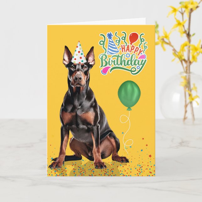 Tarjeta Doberman Dog Party Hat Yellow Birthday (flor amarilla)