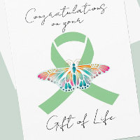 Tarjeta doblada de cuidado de trasplante de person