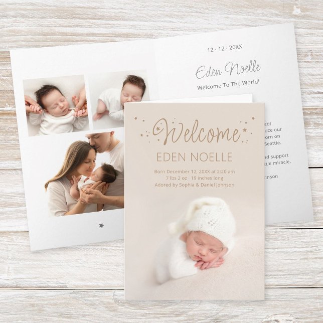 Tarjeta doblada de nacimiento de las estrellas mar (Modern, elegant brown calligraphy "Welcome" with stars birth announcement folded photo collage card.)