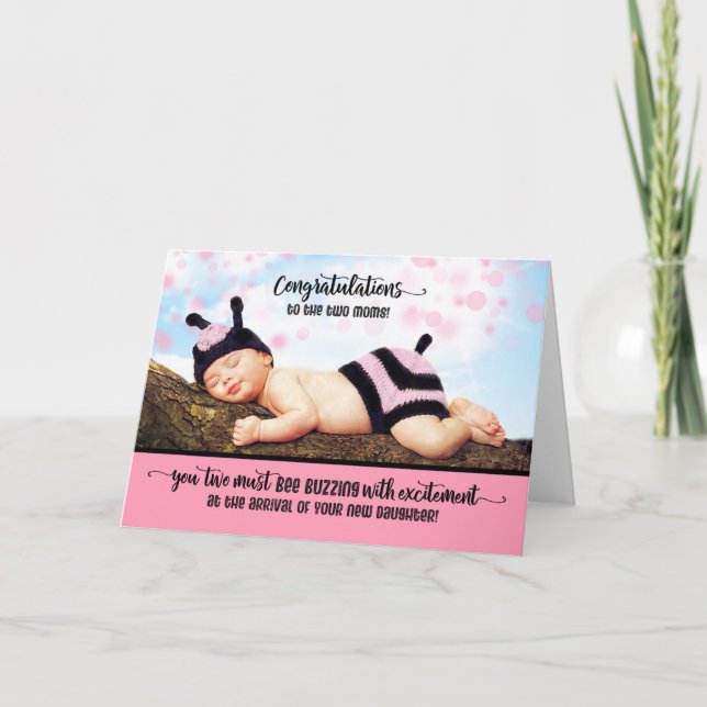 Tarjeta Dos mamás nuevas hijas de bebé rosado felicitacion (Anverso)
