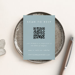 Tarjeta Dusty Aqua Coastal RSVP con código QR